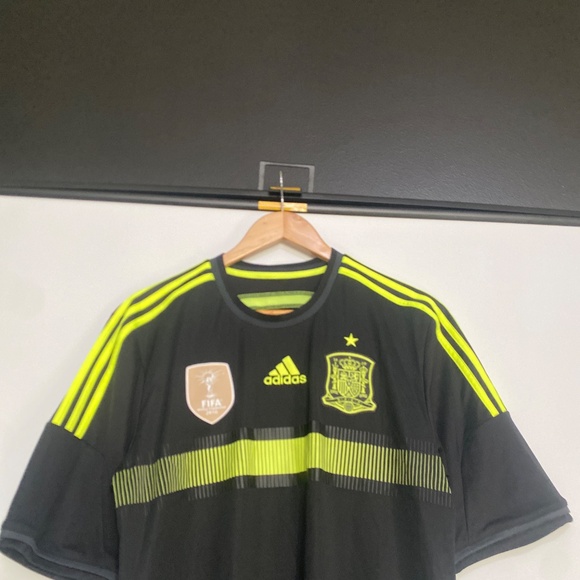 Adidas L Spain Soccer 2013–2015 Away Jersey - Picture 4 of 12